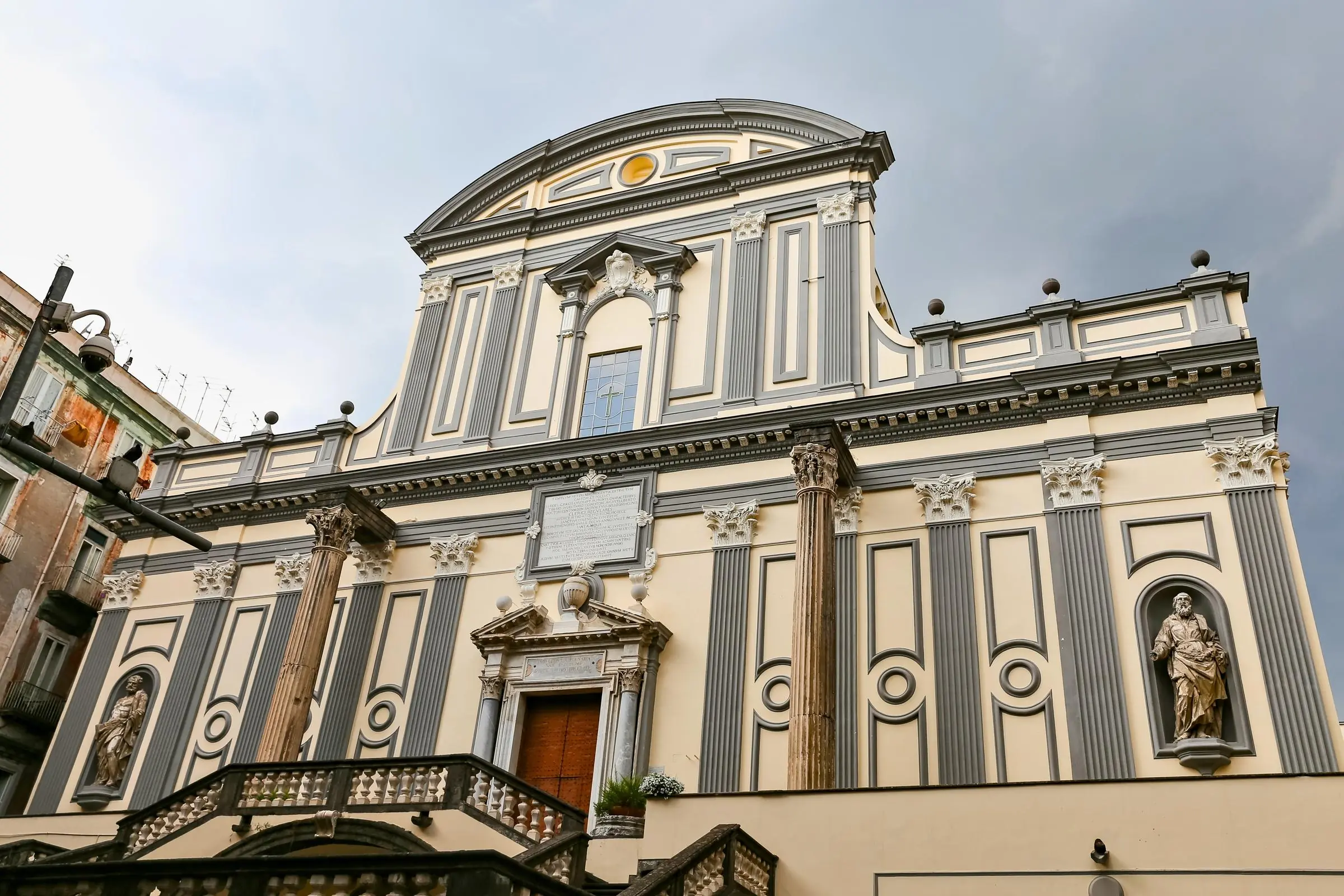 San Lorenzo Maggiore Basilica The Gothic apse and high altar of San Lorenzo Maggiore in Naples
